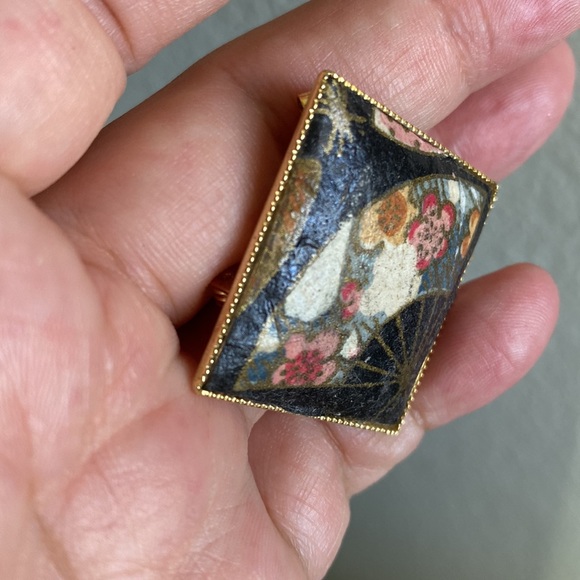 🖤Vtg💕Japanese Paper art brooch - Picture 2 of 8